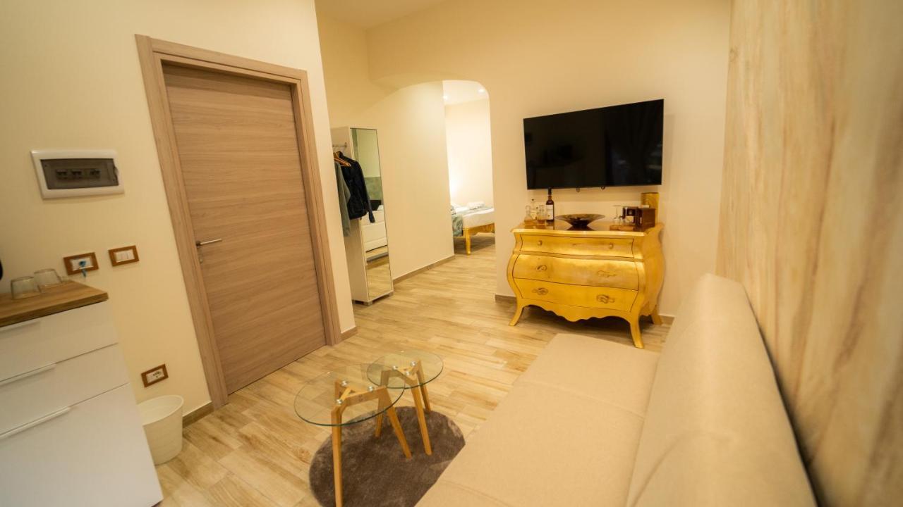 Sensoria Naxos Suites Giardini Naxos Εξωτερικό φωτογραφία